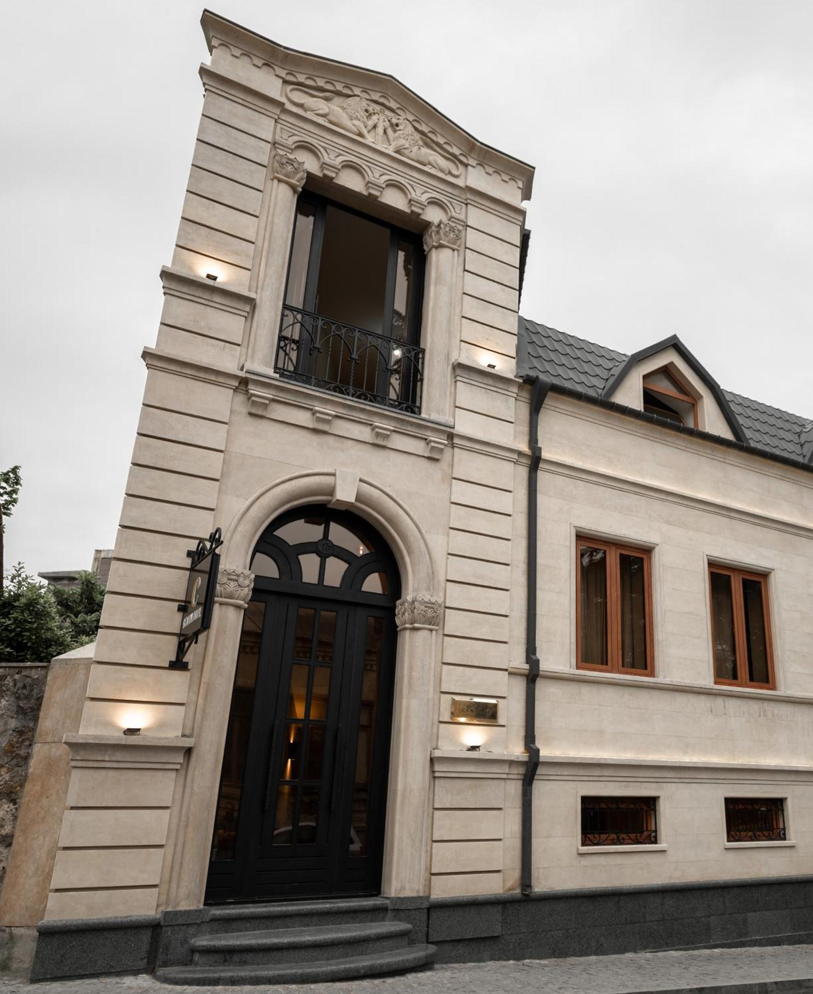 Central Hotel Kutaisi Exteriör bild