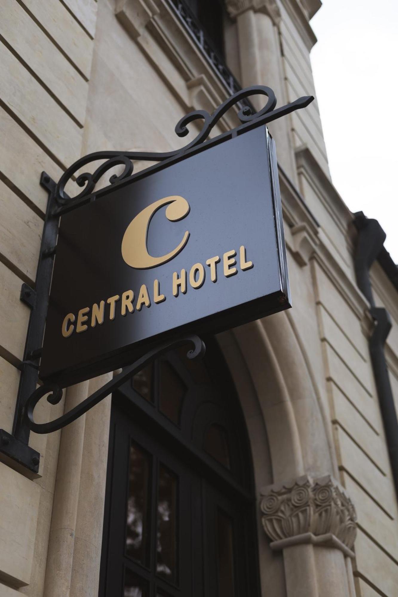 Central Hotel Kutaisi Exteriör bild